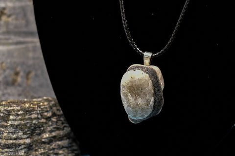 Necklace - White Quartz, Dramatic Vertical Layer