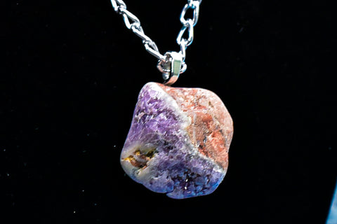 Necklace - Quartz with Desert Red and Amethyst Features