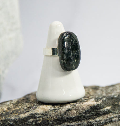 Big Rings - Black Rock with Character