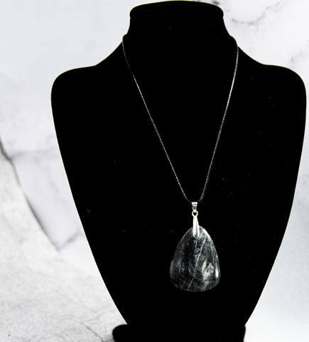 Stunning Black and Grey Marble Necklace