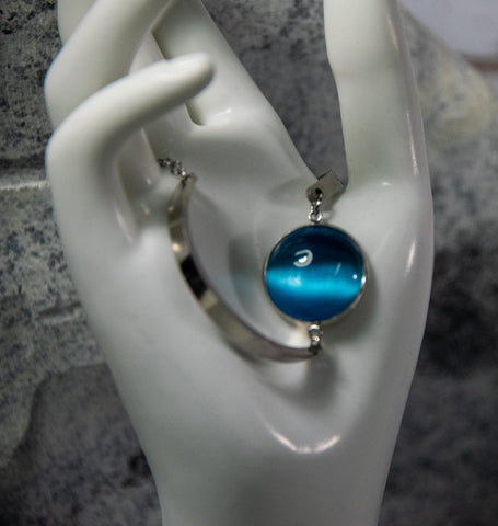 Stunning Cat's Eye Blue Bracelet