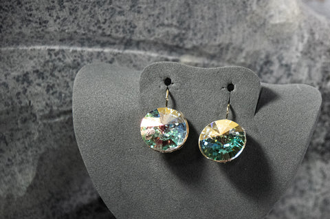 Glittering and glistening clear gold-accented crystals earrings